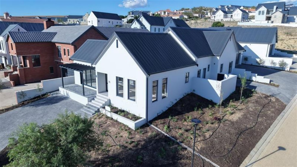 House for sale in Mount Royal Golf & Country Estate - 1SJ1712300 House for sale in Mount Royal Golf & Country Estate - 1SJ1712300