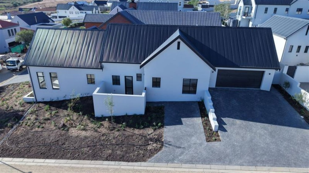 House for sale in Mount Royal Golf & Country Estate - 1SJ1712300 House for sale in Mount Royal Golf & Country Estate - 1SJ1712300