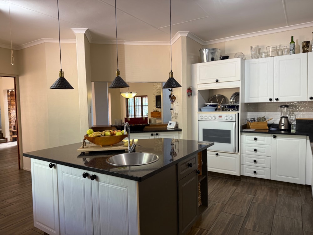 House for sale in Moreleta Park - PT1709760 House for sale in Moreleta Park - PT1709760