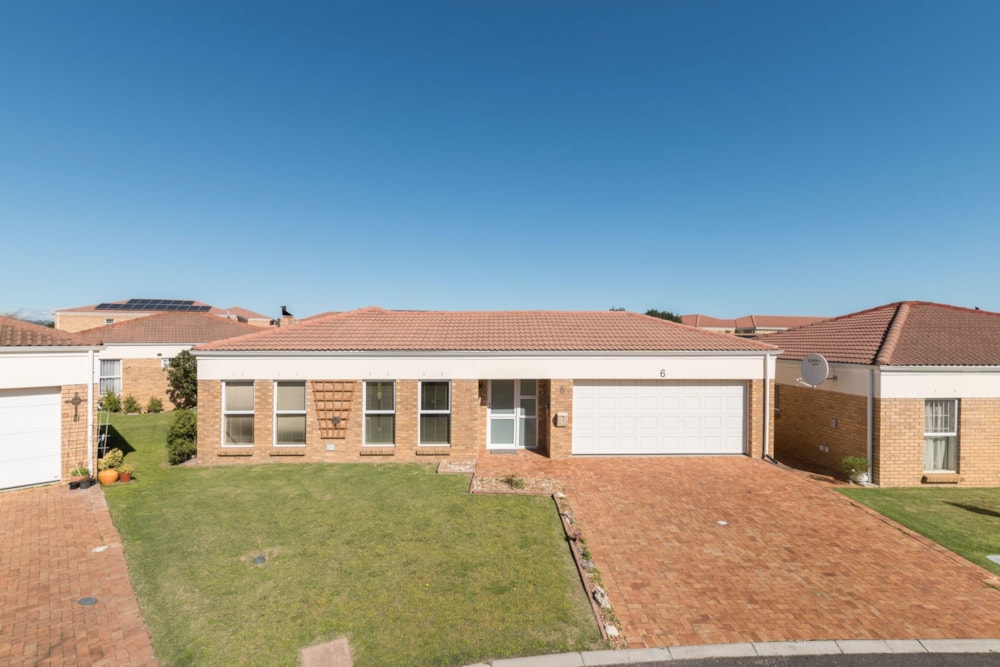 Single-storey retirement home sold in Protea Heights - 1BC1712333