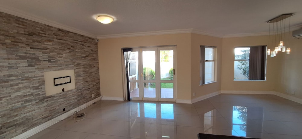 Apartment for sale in La Lucia - 1ND1712775 Apartment for sale in La Lucia - 1ND1712775