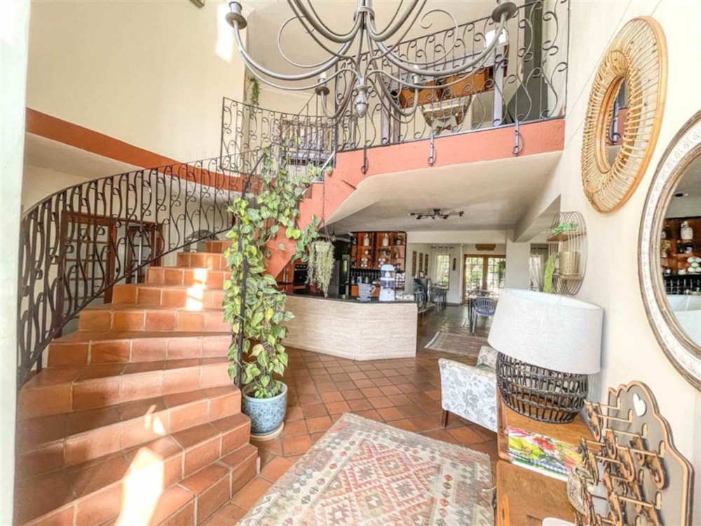 Guesthouse for sale in Moreleta Park - PT1712171 Guesthouse for sale in Moreleta Park - PT1712171