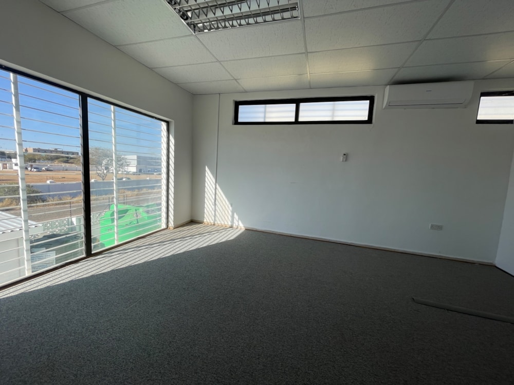 Commercial office to rent in Block 8 Industrial, Botswana - 3BO1712030 Commercial office to rent in Block 8 Industrial, Botswana - 3BO1712030