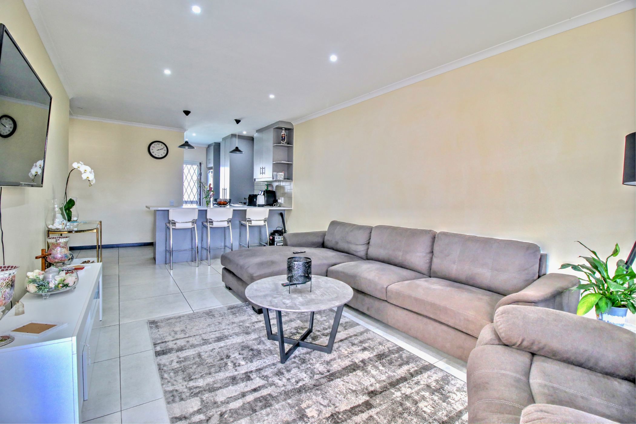 House let in Plattekloof Glen - 1PLA1695962