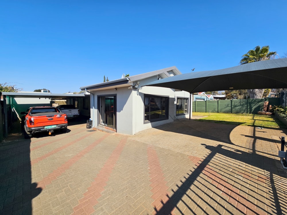 House for sale in Generaal de Wet - 1BX1710955