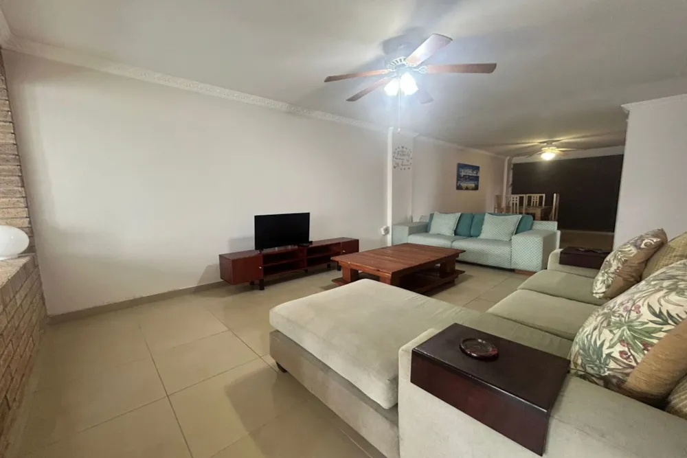 Apartment to rent in Amanzimtoti - 1WB1755991