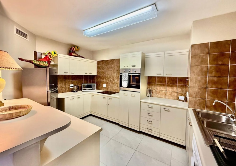 Apartment for sale in North Beach Durban - 1DA1529310 Apartment for sale in North Beach Durban - 1DA1529310