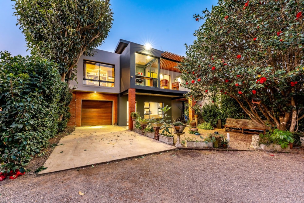 Double-storey house for sale in Winston Park - 1KF1709495 Double-storey house for sale in Winston Park - 1KF1709495