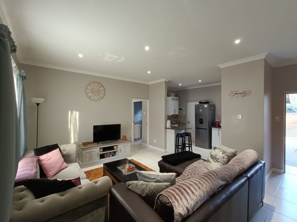 Townhouse for sale in Groenvlei, Bloemfontein - 1BX1711234