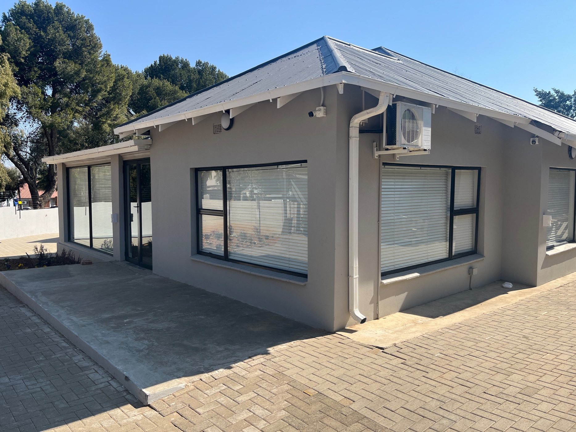 Commercial office to rent in Westdene, Bloemfontein - 1BX1710923
