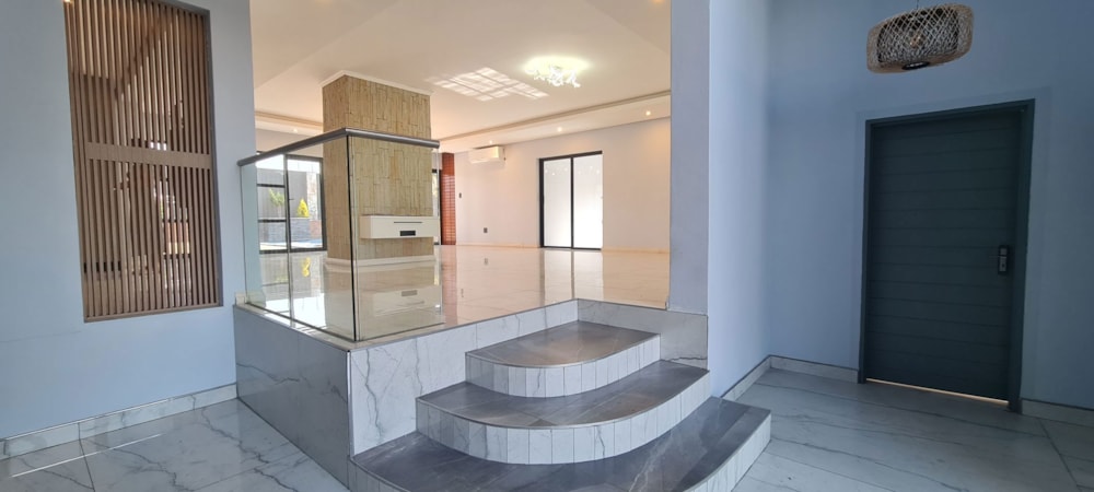 Double-storey house for sale in Bendor Park - 1PS1712570