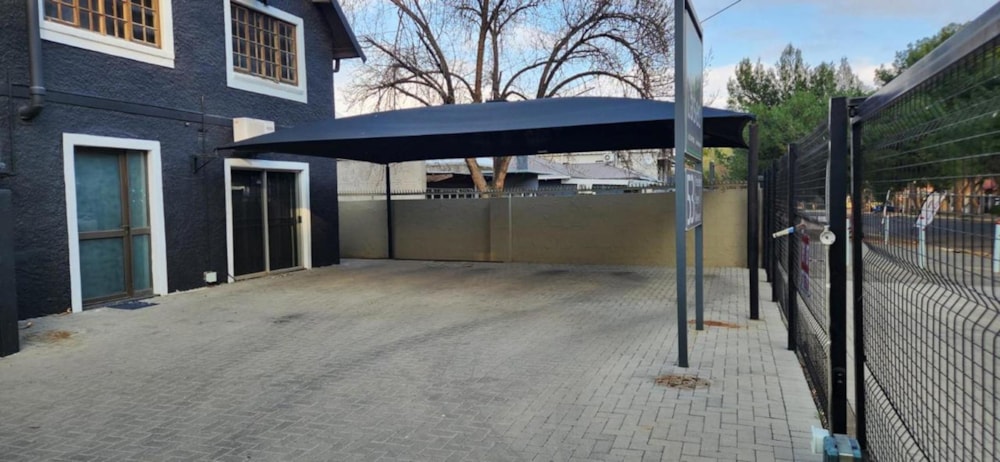Commercial office to rent in Westdene, Bloemfontein - 1BX1710424 Commercial office to rent in Westdene, Bloemfontein - 1BX1710424