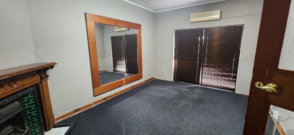 Commercial office to rent in Westdene, Bloemfontein - 1BX1710424 Commercial office to rent in Westdene, Bloemfontein - 1BX1710424