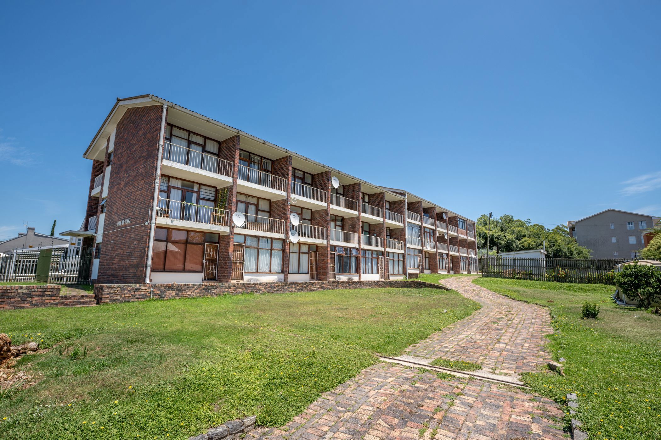 Bachelor apartment to rent in Grahamstown Central (Makhanda Central)  - 1GC1735717