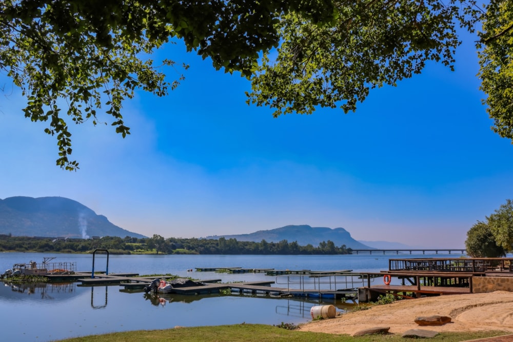 Security estate home for sale in The Coves - 1HR1710436 Security estate home for sale in The Coves - 1HR1710436