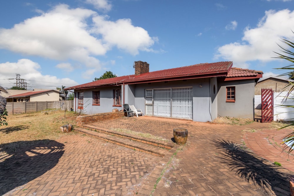 House for sale in Birch Acres - KTP1702771 House for sale in Birch Acres - KTP1702771