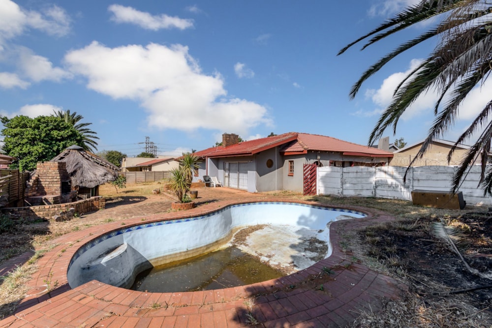 House for sale in Birch Acres - KTP1702771 House for sale in Birch Acres - KTP1702771