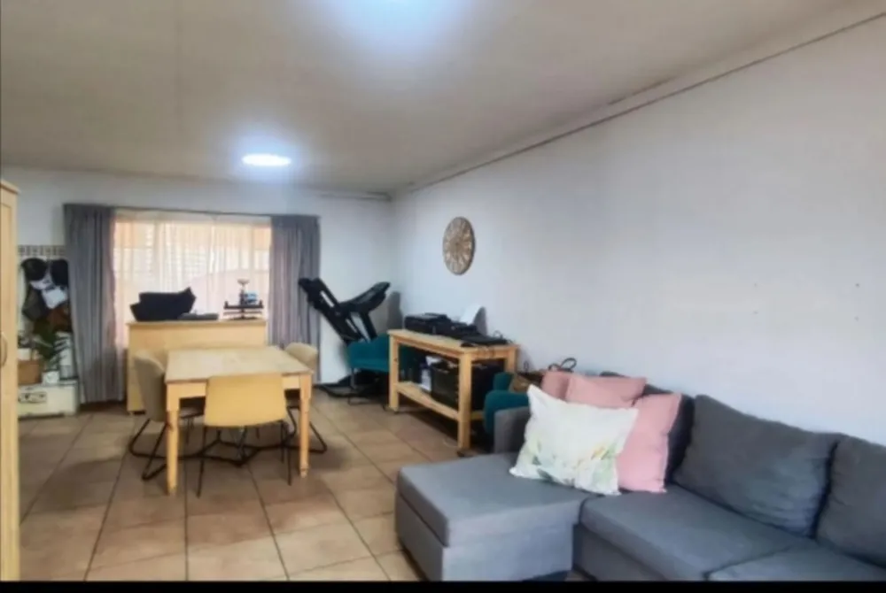Townhouse for sale in Glen Marais - KTP1710353 Townhouse for sale in Glen Marais - KTP1710353