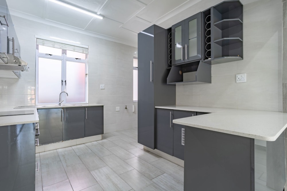 Apartment for sale in Glenwood, Durban - 1DA1711374 Apartment for sale in Glenwood, Durban - 1DA1711374