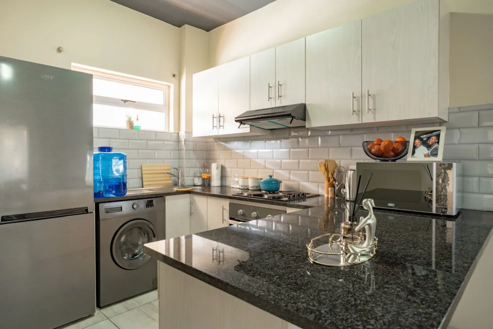 Apartment sold in Glenwood, Durban - 1DA1712397 Apartment sold in Glenwood, Durban - 1DA1712397