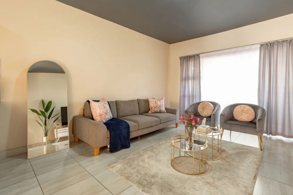 Apartment sold in Glenwood, Durban - 1DA1712397 Apartment sold in Glenwood, Durban - 1DA1712397