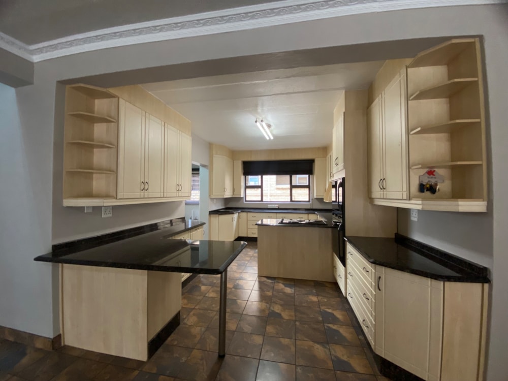 Townhouse to rent in Signal Hill, Newcastle - 1NW1710882 Townhouse to rent in Signal Hill, Newcastle - 1NW1710882