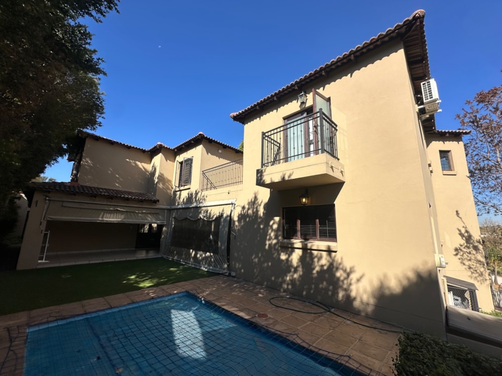 Golf estate house for sale in Waterkloof Ridge - PT1709416 Golf estate house for sale in Waterkloof Ridge - PT1709416