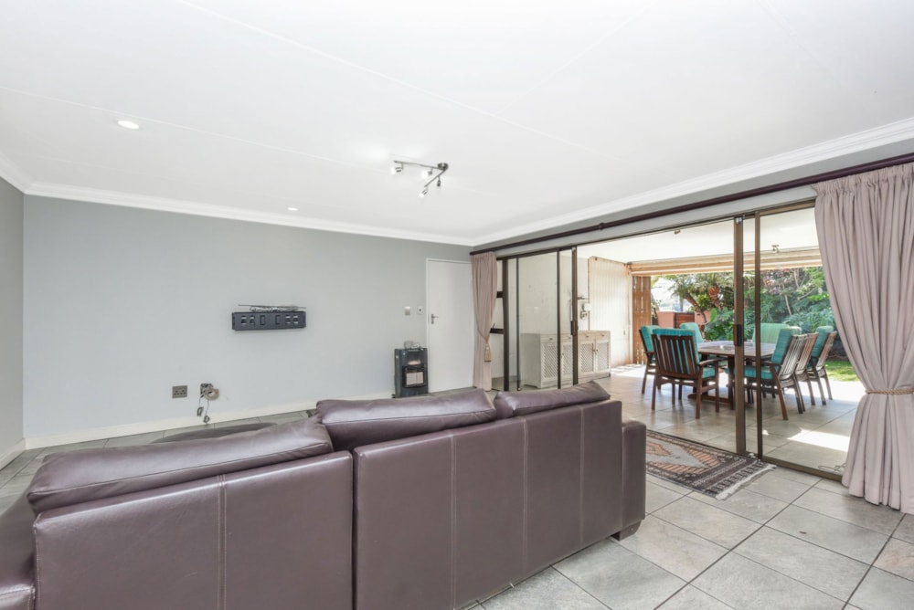 Cluster for sale in Paulshof - FW1705159 Cluster for sale in Paulshof - FW1705159