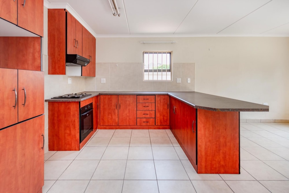 House for sale in Pomona - KTP1710157