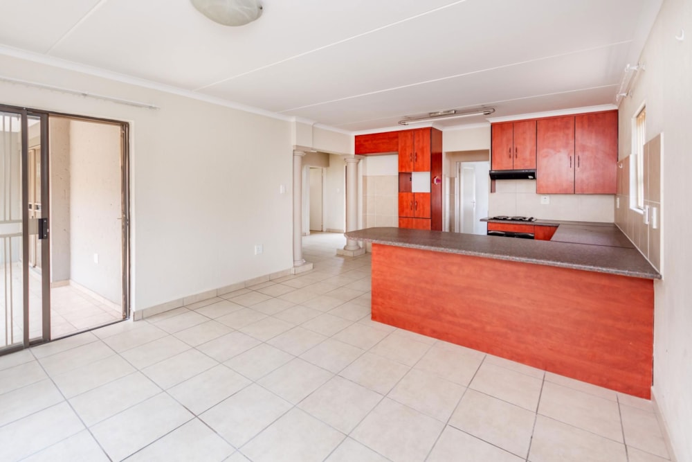 House for sale in Pomona - KTP1710157