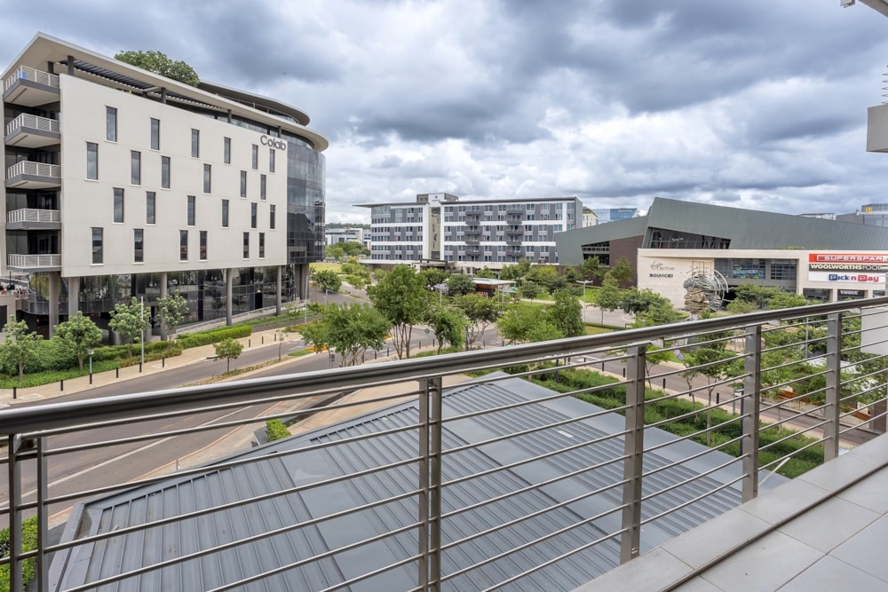 Apartment for sale in Menlyn - PT1699360 Apartment for sale in Menlyn - PT1699360