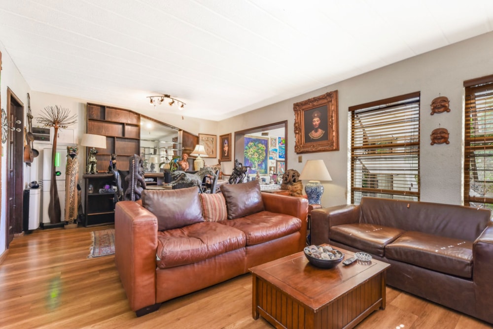 Garden apartment for sale in Fourways Area - FW1712044 Garden apartment for sale in Fourways Area - FW1712044