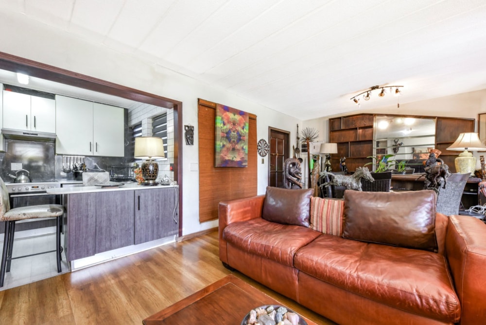 Garden apartment for sale in Fourways Area - FW1712044 Garden apartment for sale in Fourways Area - FW1712044