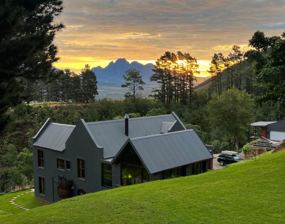 Smallholding sold in Franschhoek - FWI1697822