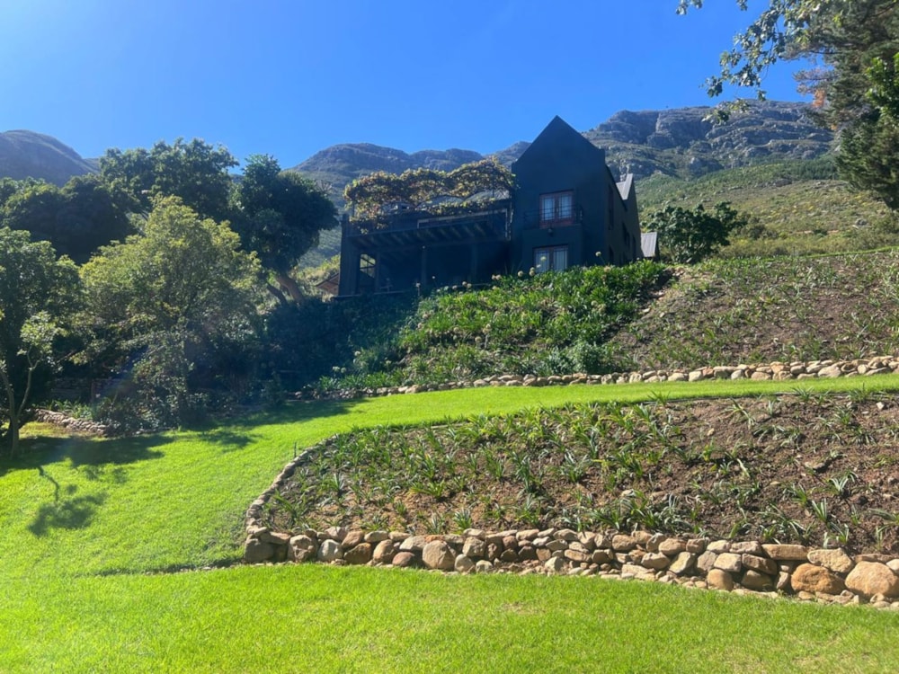 Smallholding sold in Franschhoek - FWI1697822