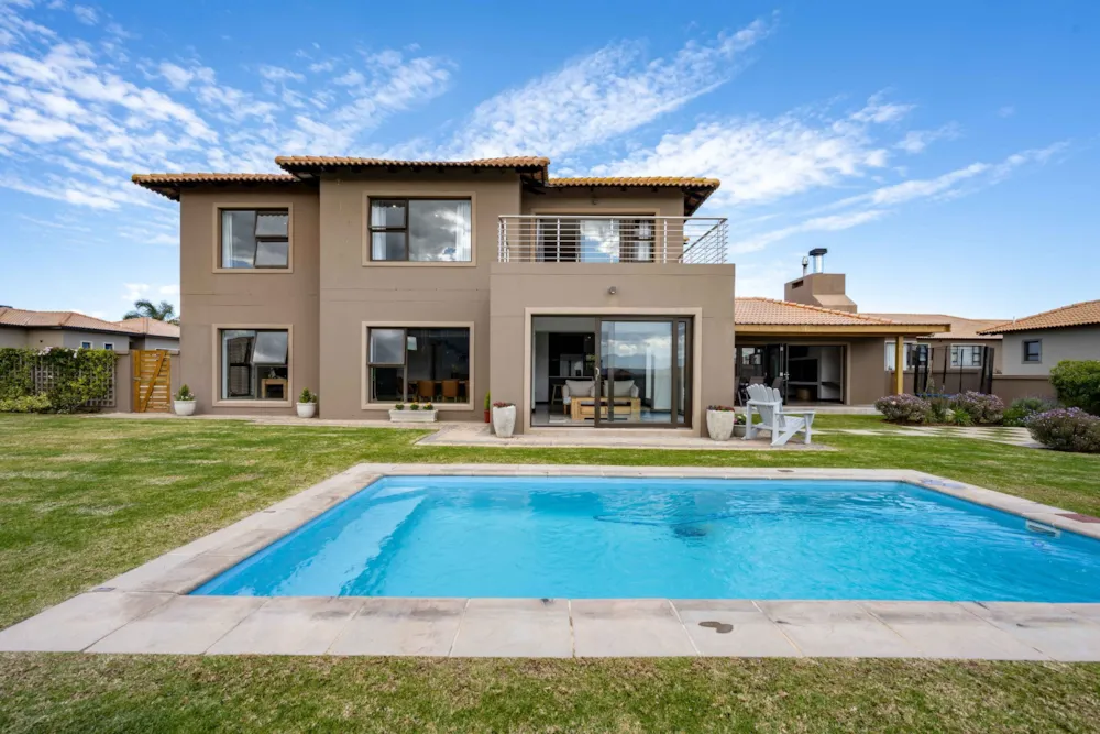 Double-storey house sold in The Hill, Plettenberg Bay - 1KG1712594 Double-storey house sold in The Hill, Plettenberg Bay - 1KG1712594