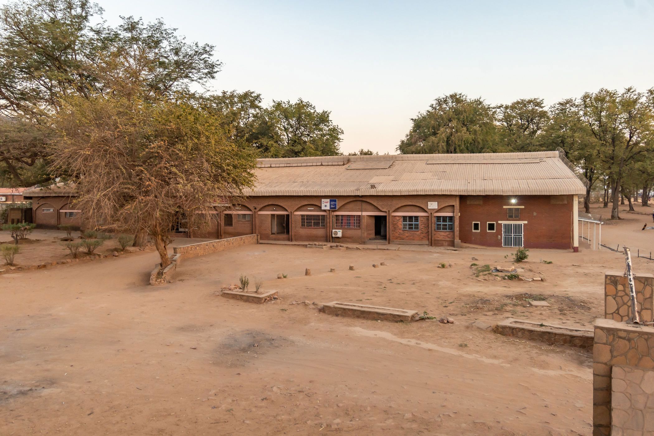 Commercial Building for sale in Chirundu, Mashonaland East, Zimbabwe - 3ZB1604864