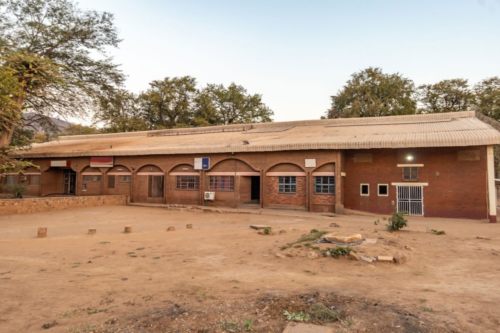 Commercial Building for sale in Chirundu, Mashonaland East, Zimbabwe - 3ZB1604864 Commercial Building for sale in Chirundu, Mashonaland East, Zimbabwe - 3ZB1604864