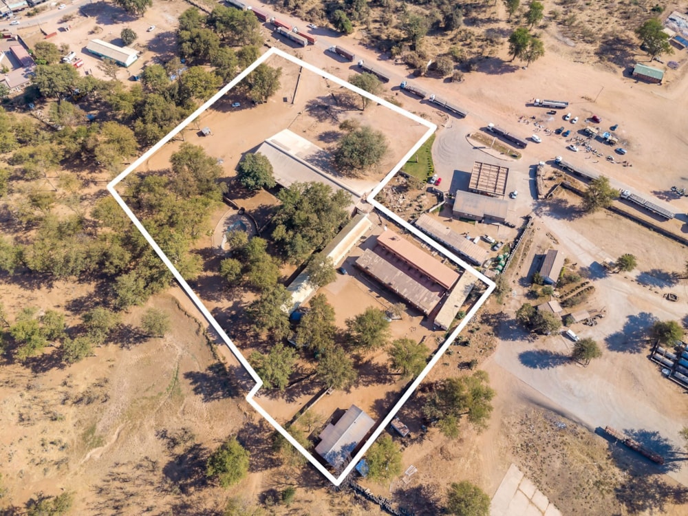 Commercial Building for sale in Chirundu, Mashonaland East, Zimbabwe - 3ZB1604864 Commercial Building for sale in Chirundu, Mashonaland East, Zimbabwe - 3ZB1604864