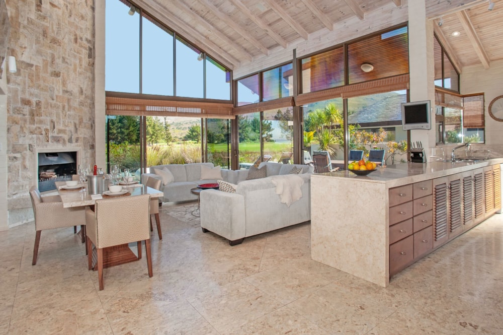 Golf estate house to rent in Arabella Country Estate - ONL1727019