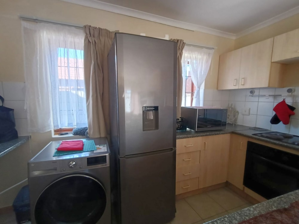 Townhouse to rent in Langenhovenpark - 1BX1710267