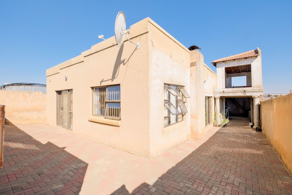 House for sale in Diepkloof - RDT1711971