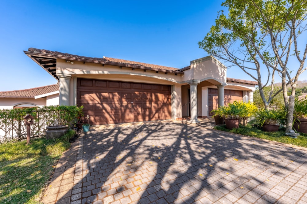 House for sale in Le Domaine Estate - 1KF1711894