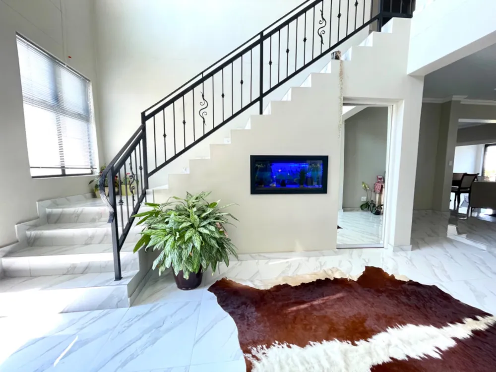 Double-storey house for sale in Bendor - 1PS1712993