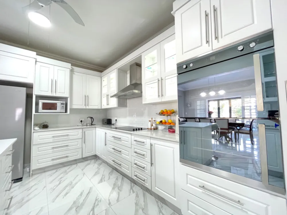 Double-storey house for sale in Bendor - 1PS1712993