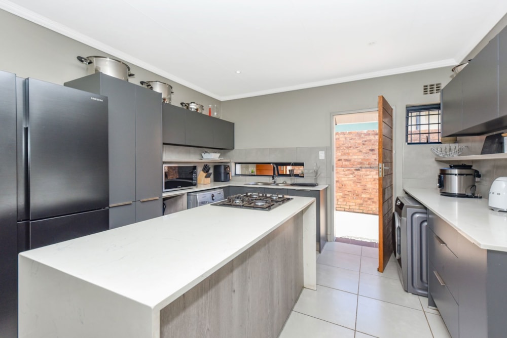 House for sale in Lion Pride - FW1713519 House for sale in Lion Pride - FW1713519