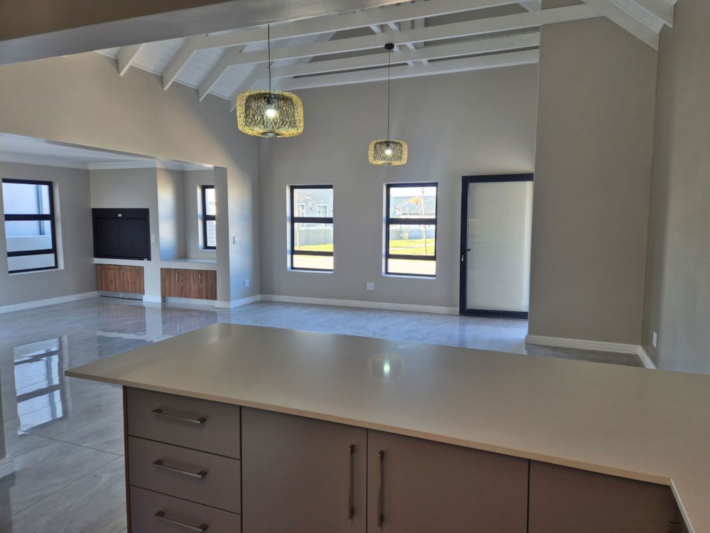 House for sale in Altona Village - TK1678991