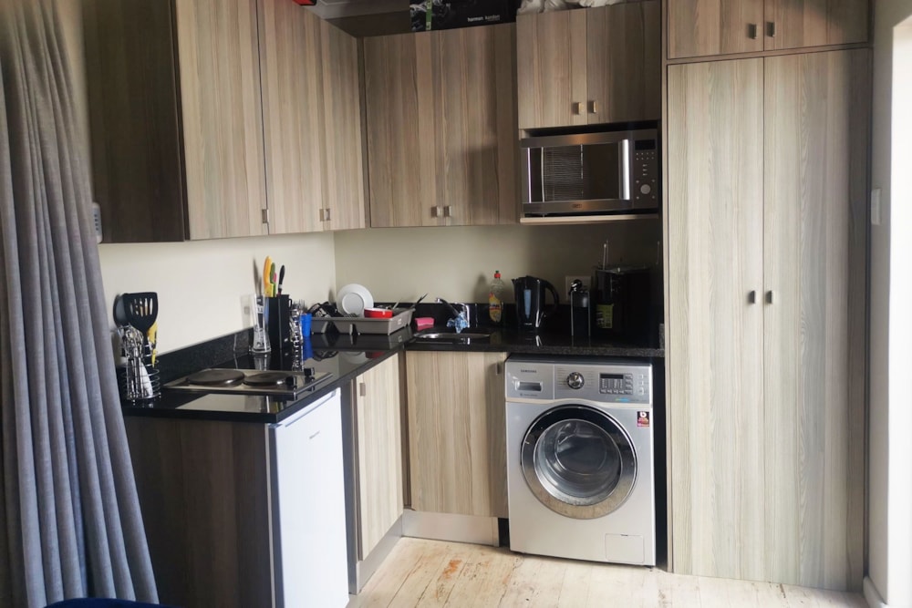 Bachelor apartment to rent in West Hill, Grahamstown, Makhanda - 1GC1711176 Bachelor apartment to rent in West Hill, Grahamstown, Makhanda - 1GC1711176