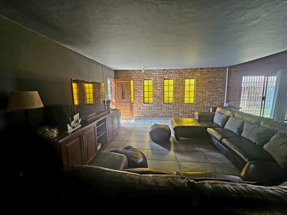 House for sale in Makhado (Louis Trichardt) - 1PS1693372 House for sale in Makhado (Louis Trichardt) - 1PS1693372