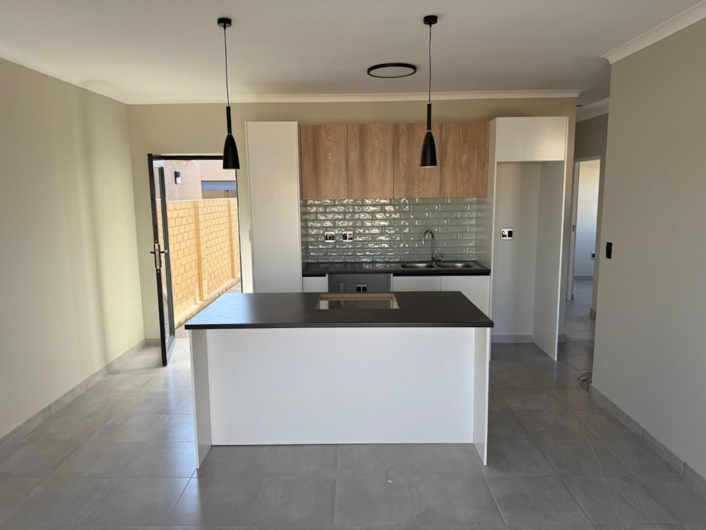 Townhouse for sale in Tamariskia, Namibia - 3NM1694265 Townhouse for sale in Tamariskia, Namibia - 3NM1694265